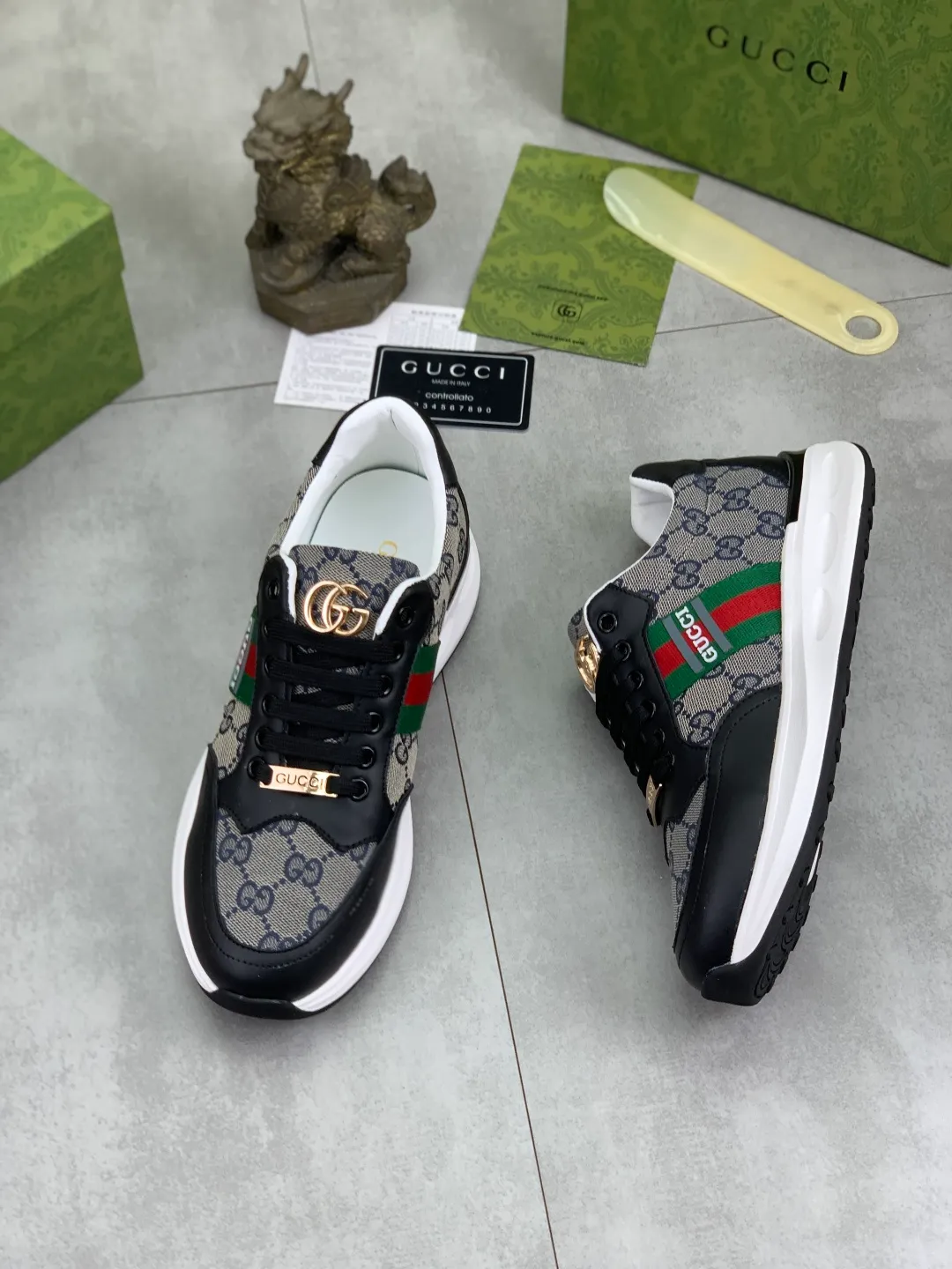 Men's shoes 💰P420💰[New model] (GUCCI) official website's latest 🎁🎁casual and fashionable men's shoes👟, hot style 💥 simple and elegant style, exclusive for trendy men. Unique official website latest brand double G element 👑Gucci original style Decoration, fashionable and generous, made of original frosted calfskin ✅ fully imported first-layer pigskin lining, the official website specifies wear-resistant, lightweight original rubber casual outsole, classic model taken in real life 🎬38-44 (customized for 45) 2️⃣ colors available